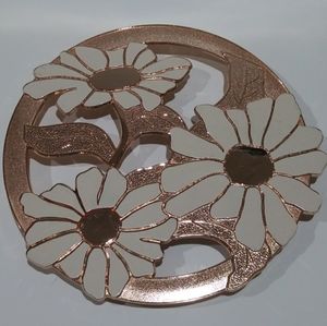 Vintage gold & white daisy trivet by W.M.A Rogers